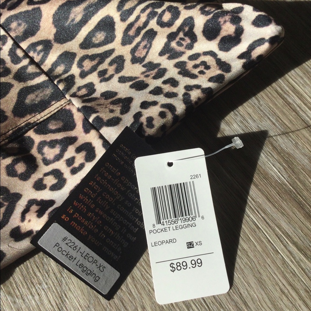 Onzie Women's High Rise Pocket Legging - Picture 8 of 8